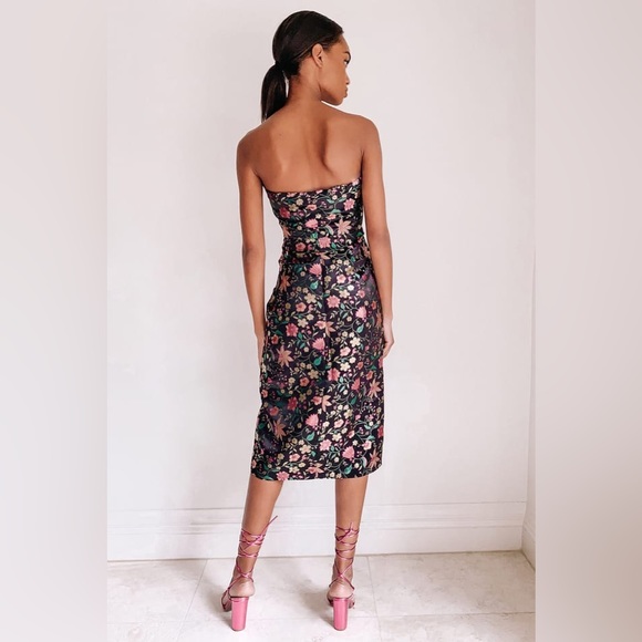 Lulu’s Make A Move Black Satin Floral Jacquard Strapless Midi Dress - Picture 4 of 7